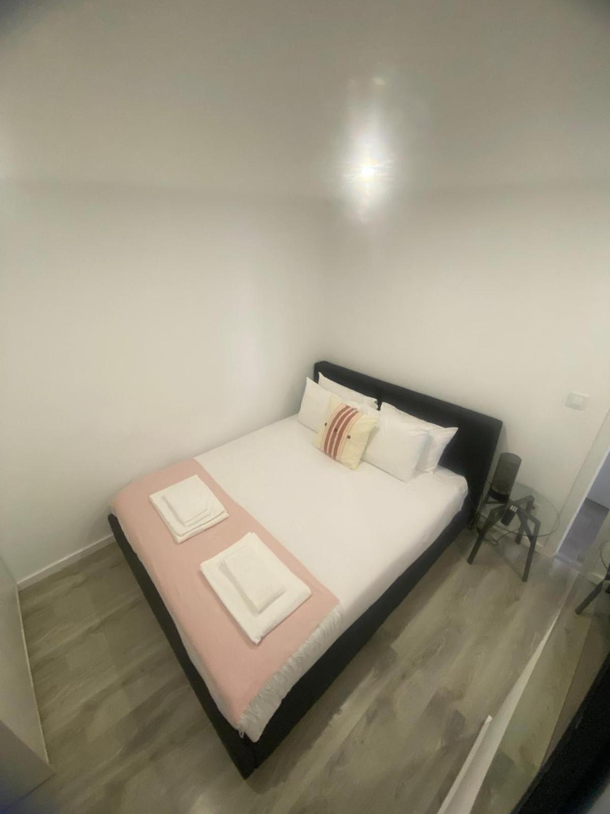 Saldanha - 2x T2 Duplex * Oporto